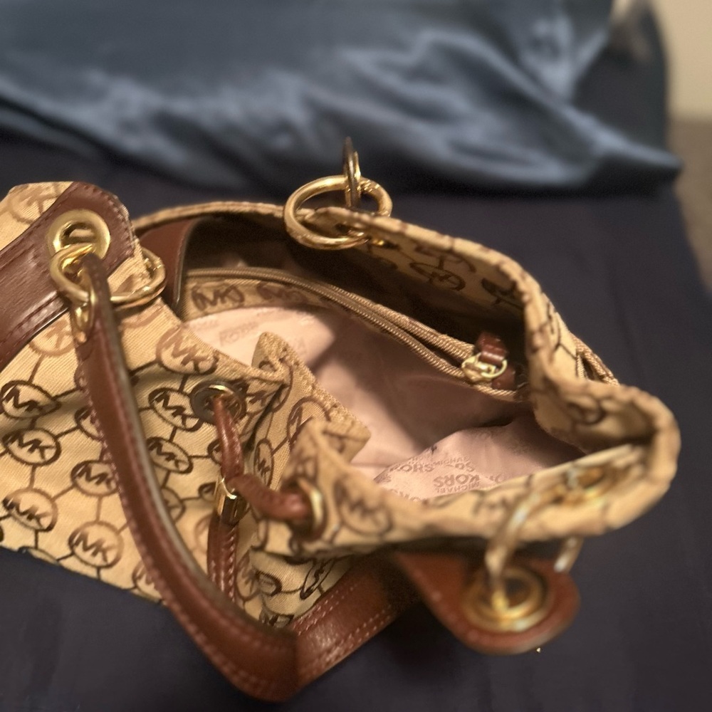 Michael Kors Must Have - image 3